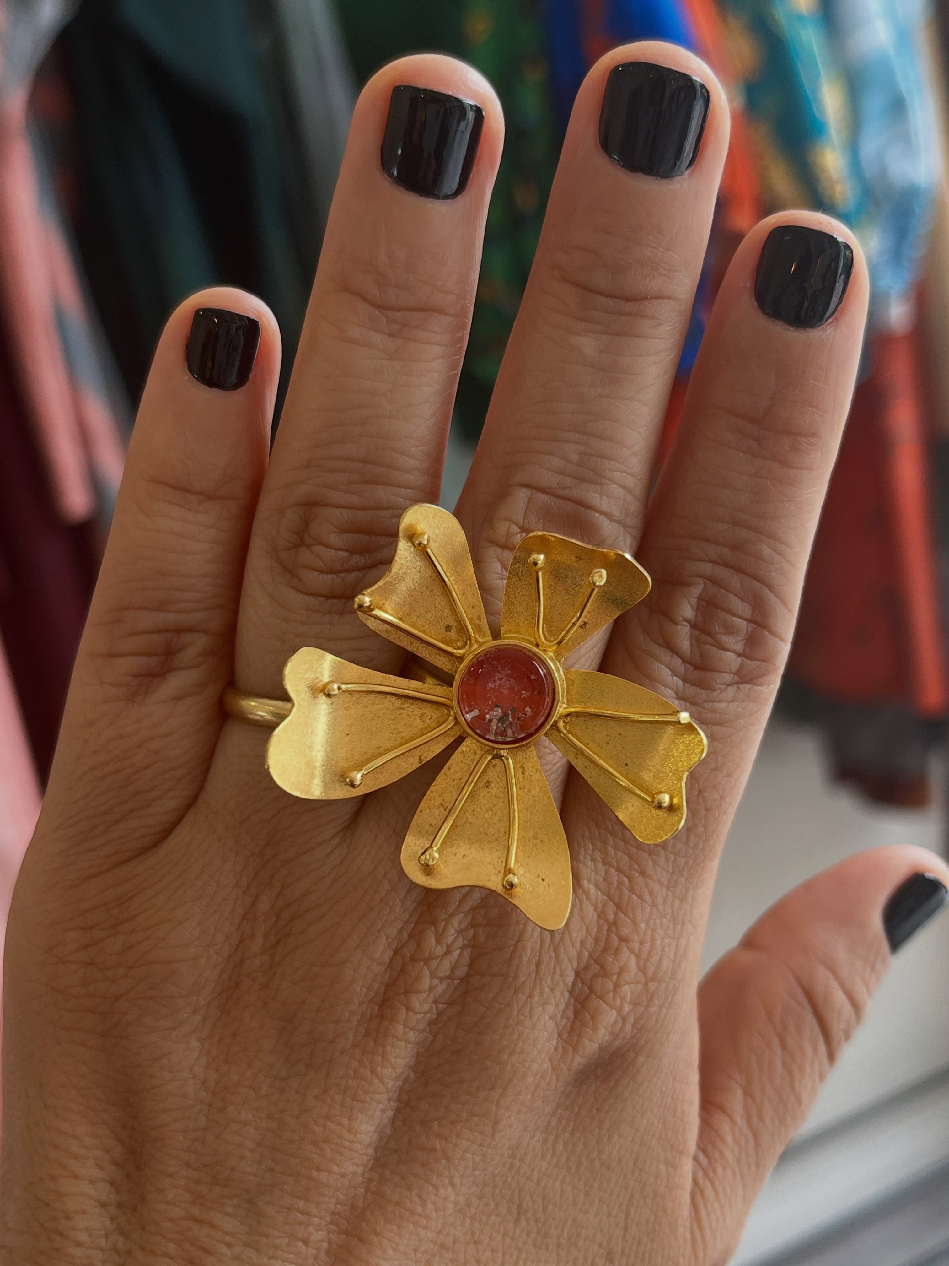 Anillo Flor pistilo
